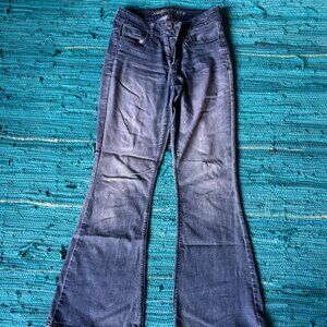 American Eagle - Sz 4  Reg - High Rise Artist Super Stretch